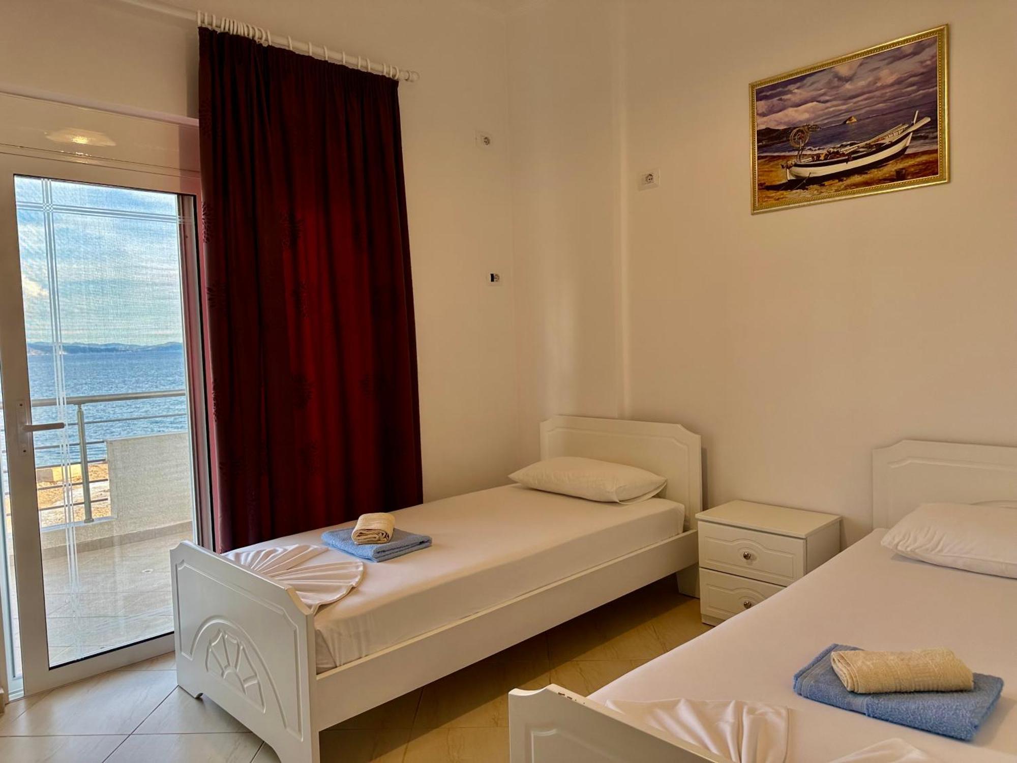 Aqua Apartments Seaview Sarandë Eksteriør bilde