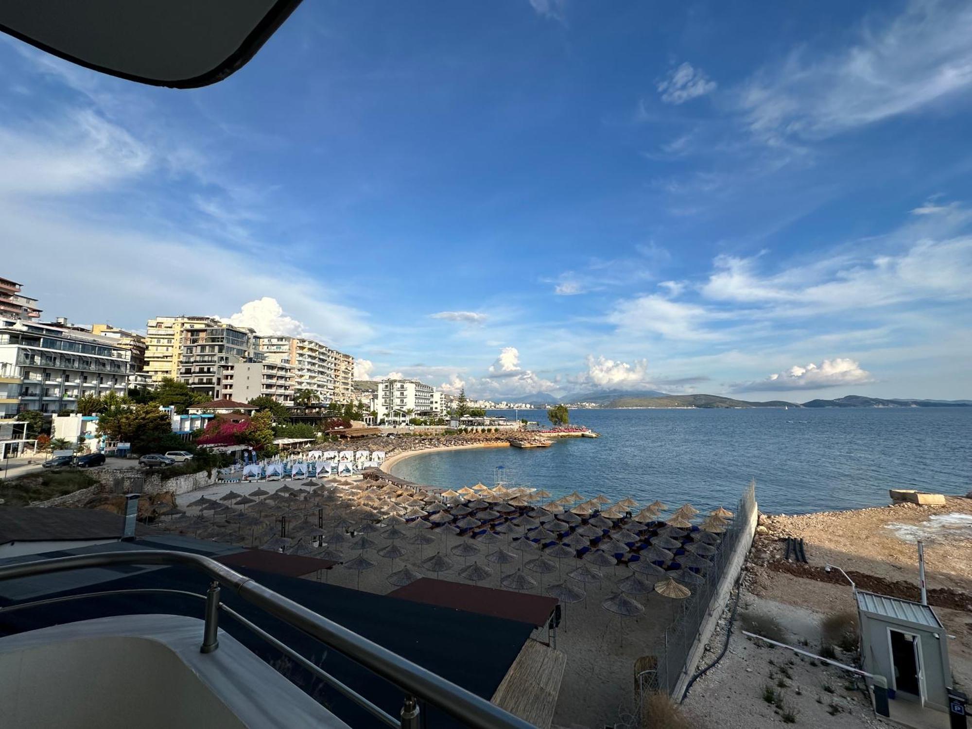 Aqua Apartments Seaview Sarandë Eksteriør bilde