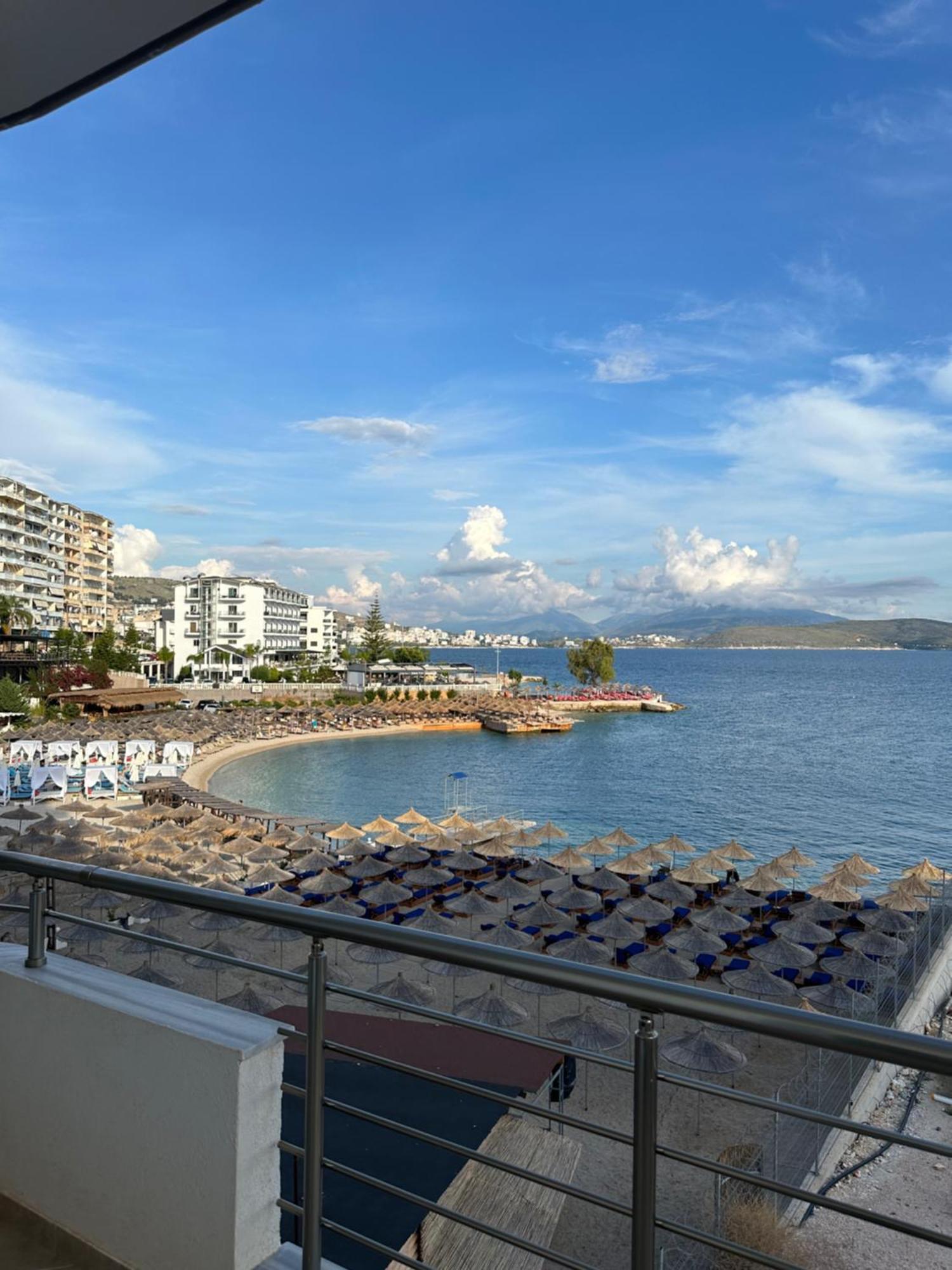 Aqua Apartments Seaview Sarandë Eksteriør bilde