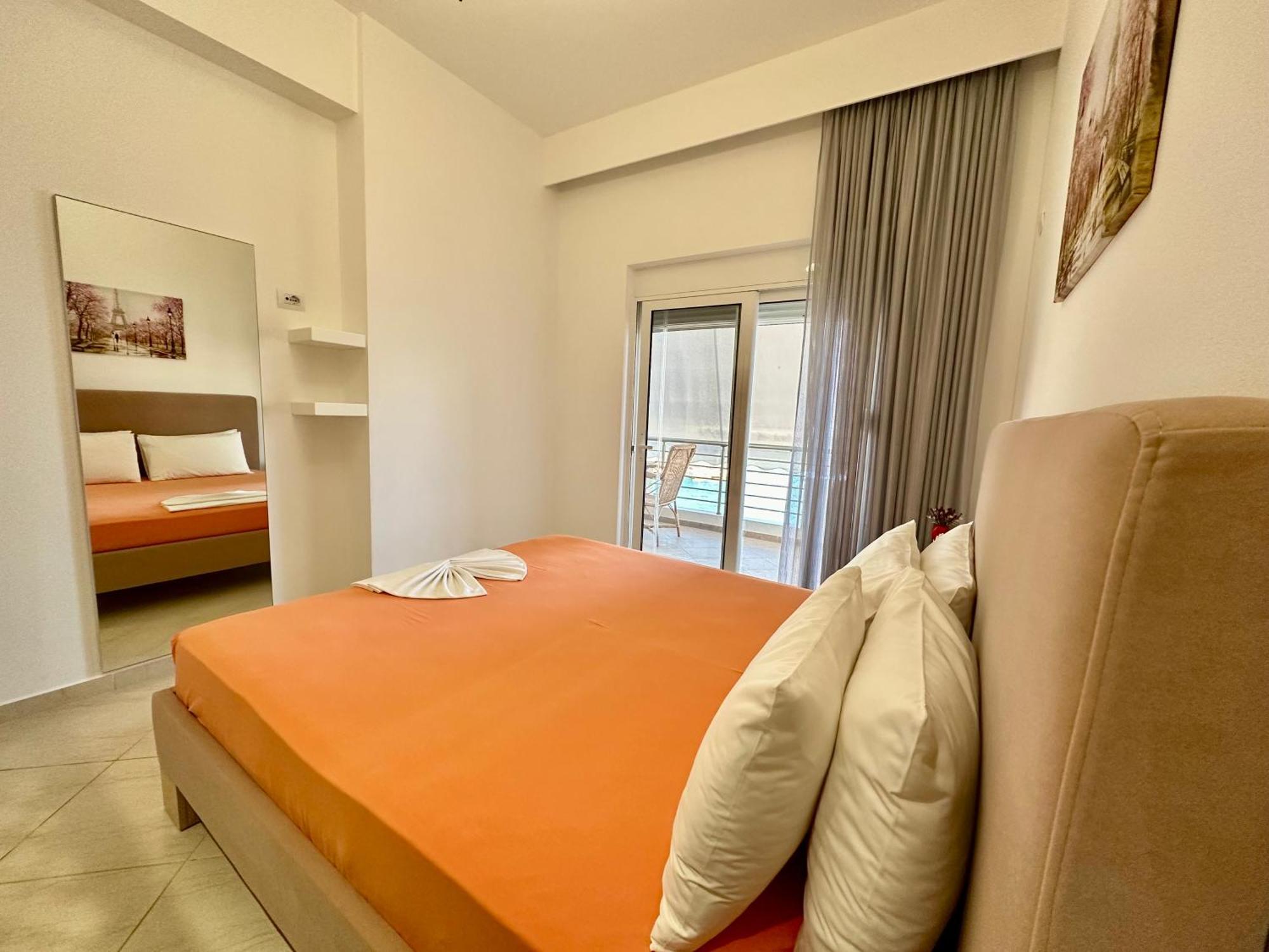 Aqua Apartments Seaview Sarandë Eksteriør bilde