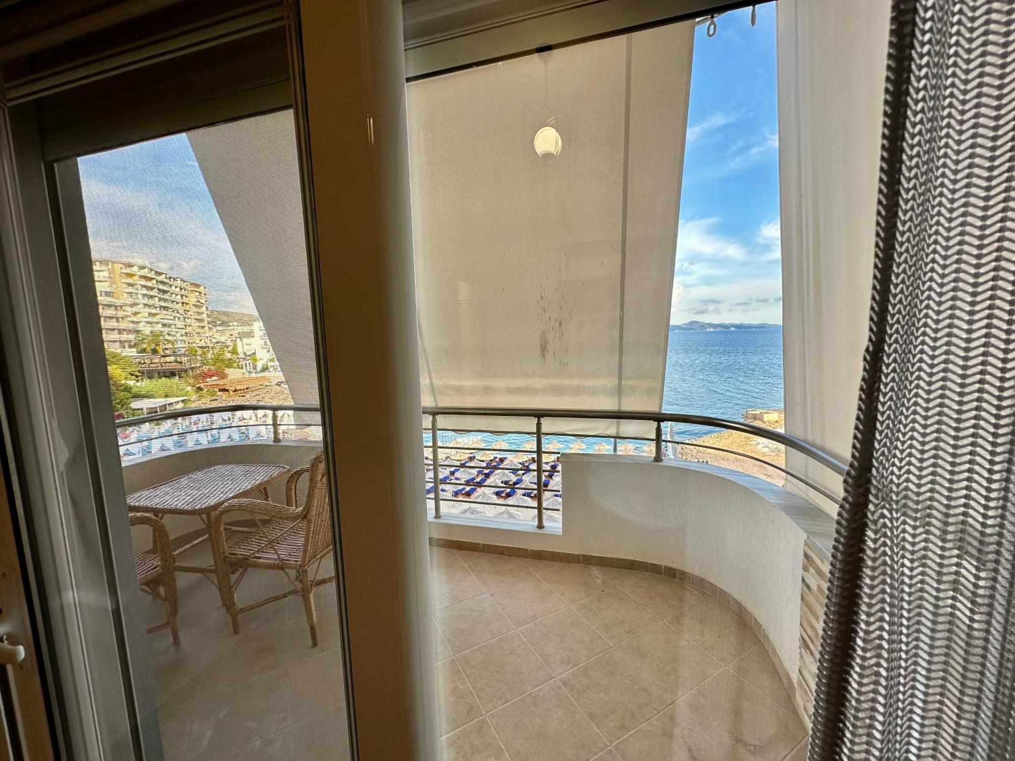 Aqua Apartments Seaview Sarandë Eksteriør bilde