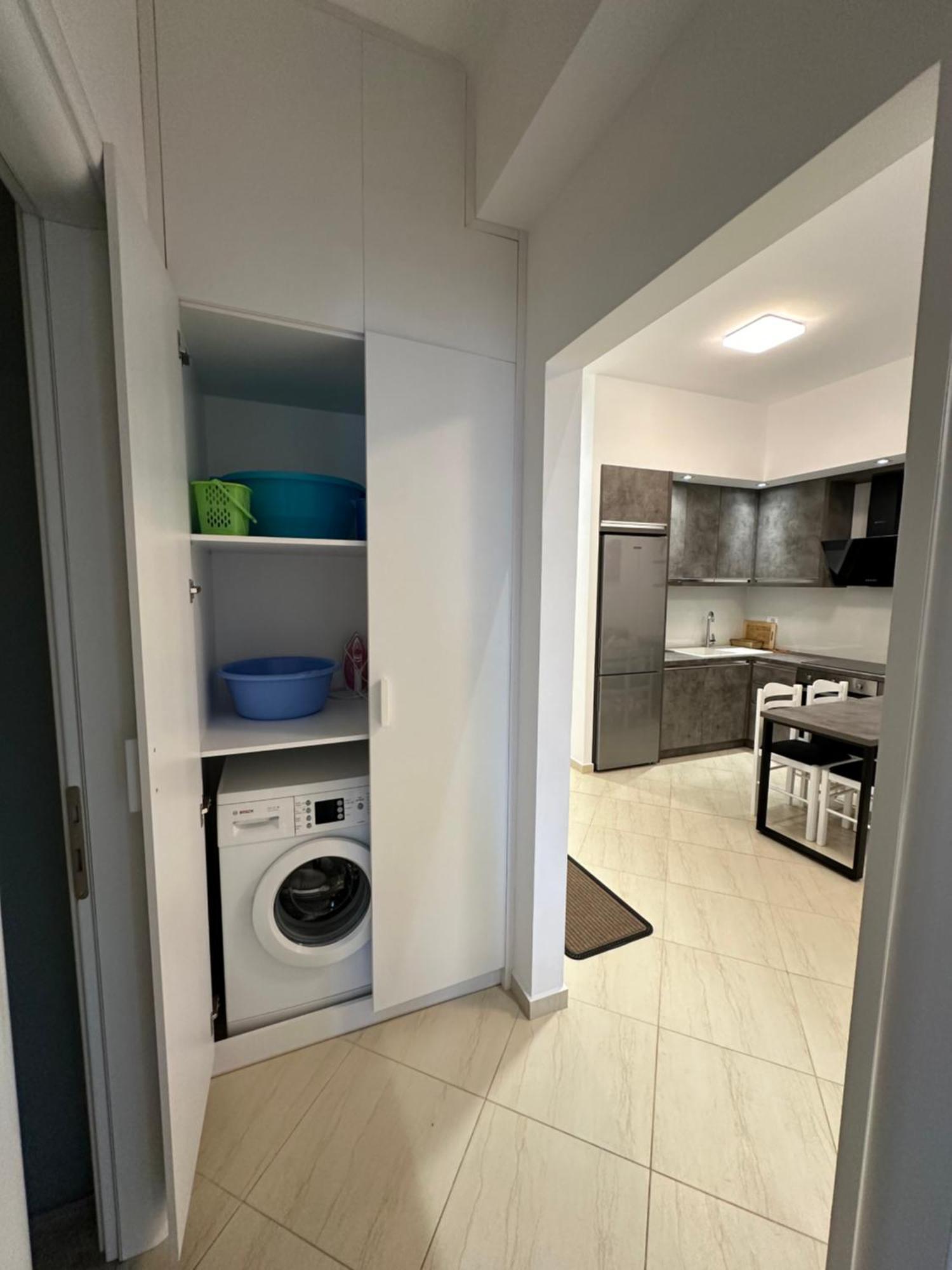 Aqua Apartments Seaview Sarandë Eksteriør bilde
