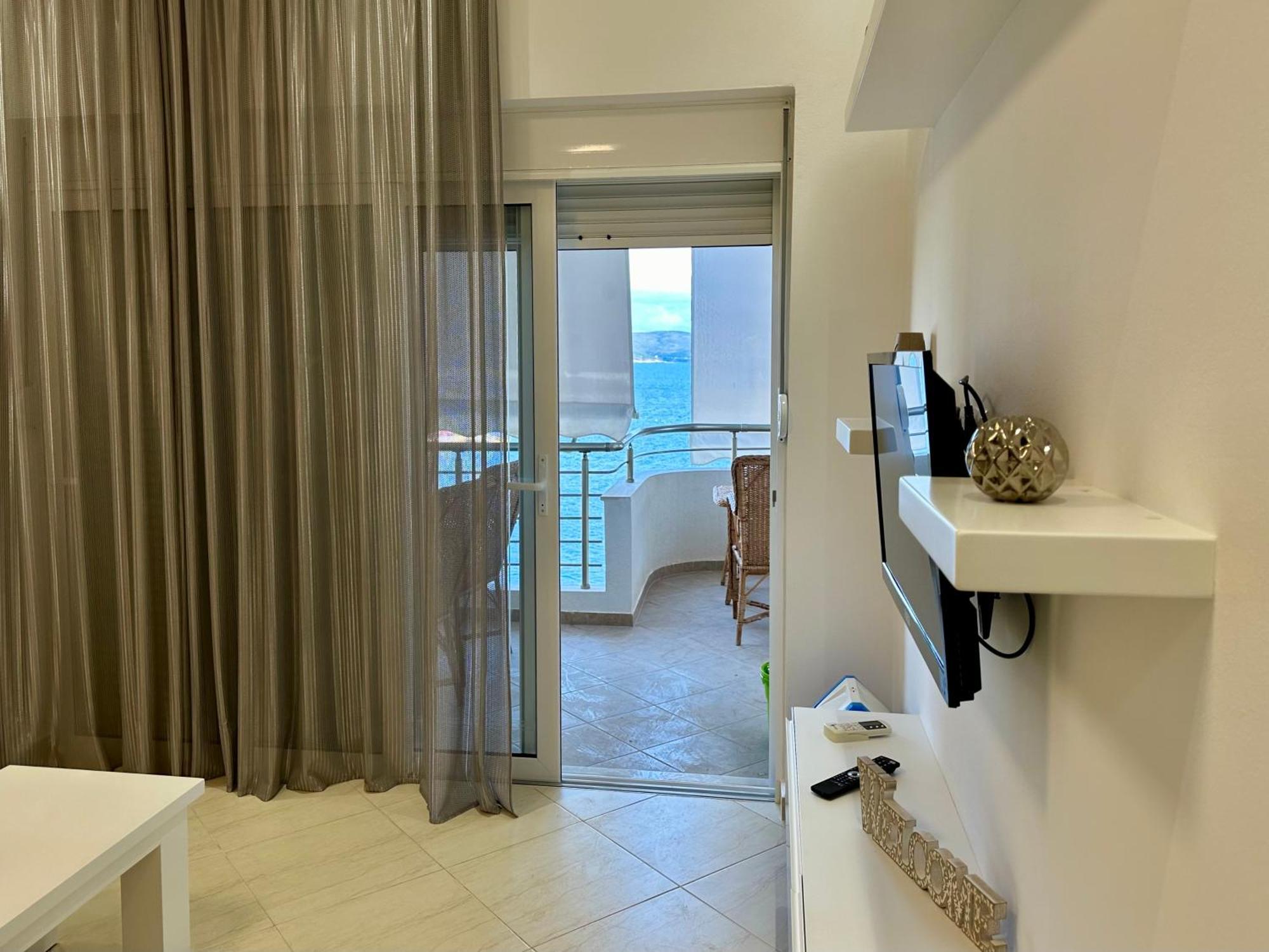 Aqua Apartments Seaview Sarandë Eksteriør bilde