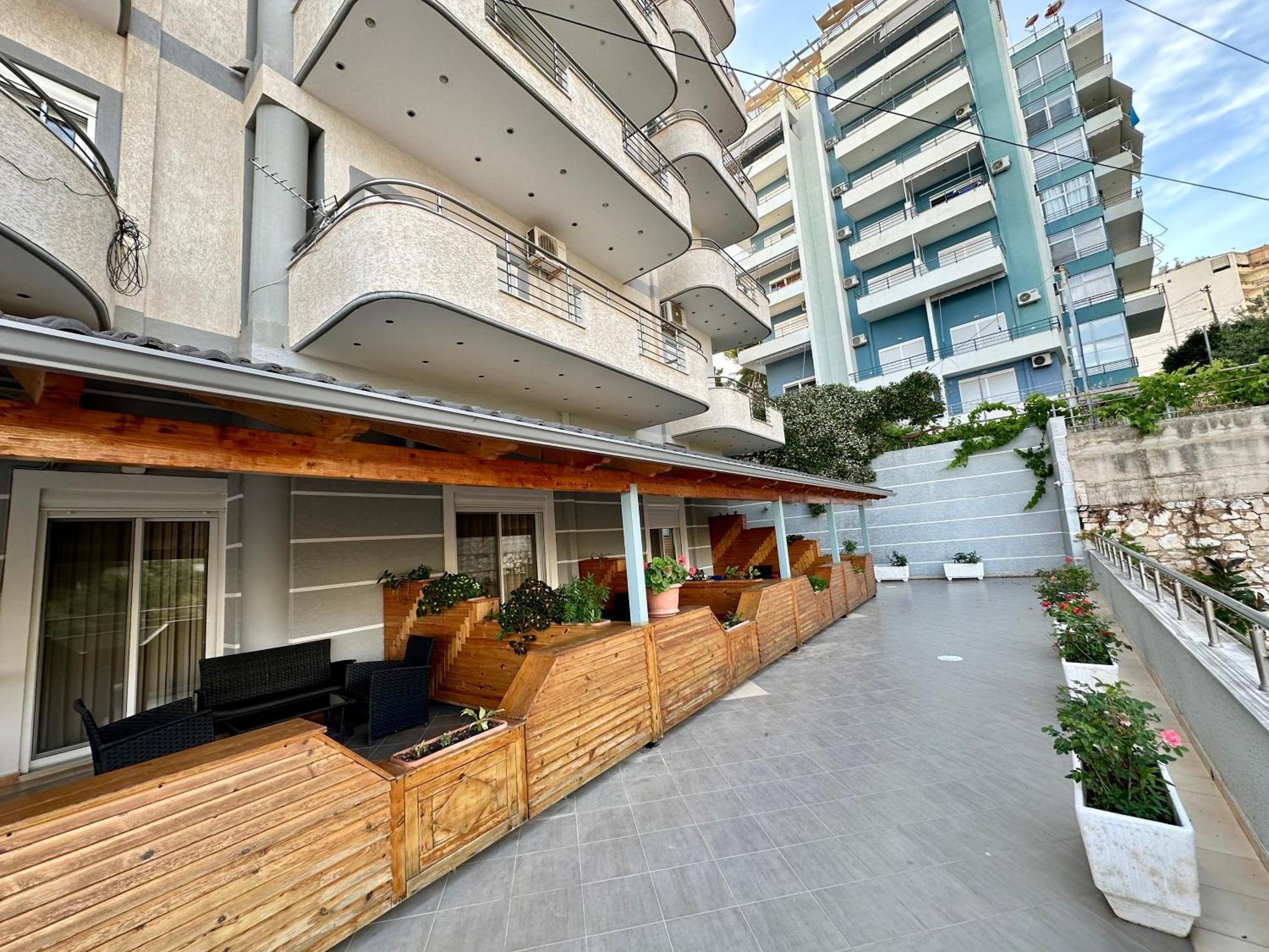 Aqua Apartments Seaview Sarandë Eksteriør bilde